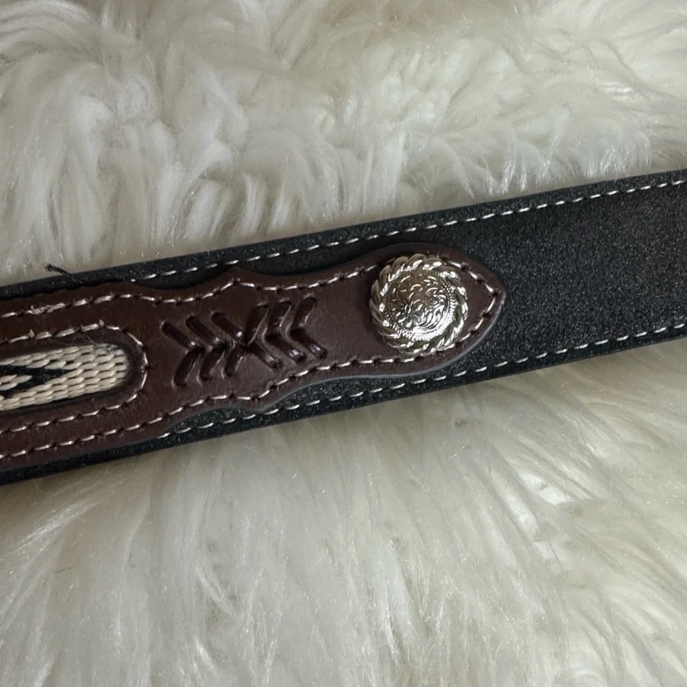 Nocona Belt Co. Conch and Fabric Southwestern belt Size 28